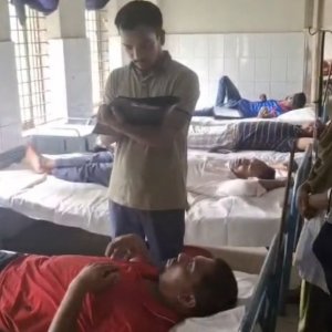 হামলা করে ছিনিয়ে নেওয়া হলো আসামিকে, পুলিশের ৫ সদস্য আহত