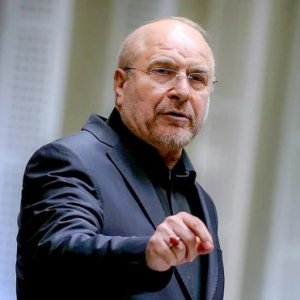 হুমকির মুখে আলোচনা নয়, যুক্তরাষ্ট্রকে ইরানের স্পিকার