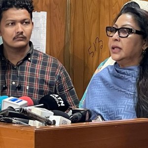 ‘নারী শুধু ঘরে না, দেশ গঠনেও কাজ করবে’