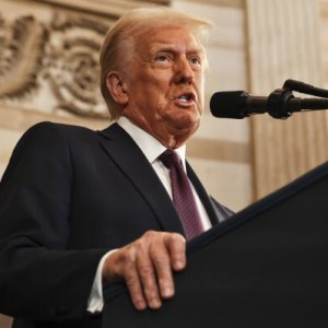 ইরান থেকে ইউরেনিয়াম সংগ্রহ কঠিন হবে, স্বীকার করলেন ট্রাম্প