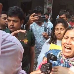 জামিনে মুক্তি পেলেন দেড় মাসের শিশুসন্তানসহ গ্রেফতার যুব মহিলা লীগ নেত্রী