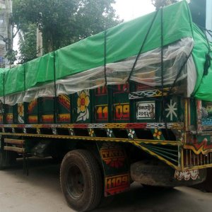 সাভারে ট্রাকসহ ৩৬১ বস্তা সরকারি চাল জব্দ, আটক ৩