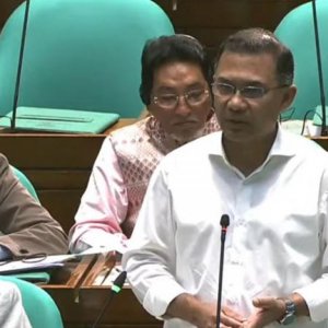 প্রাথমিকের শিক্ষার্থীদের বিনামূল্যে জুতা দেওয়া হবে: প্রধানমন্ত্রী