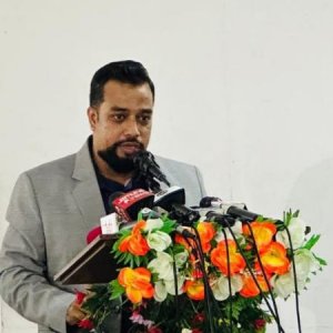 বিএনপিতে যোগ দিলেন এনডিএমের সাবেক মহাসচিব মোমিনুল আমিন 