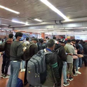 লিবিয়া থেকে ফিরলেন ১৭৪ বাংলাদেশি