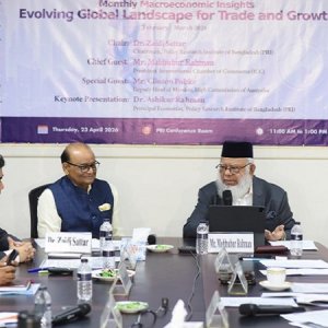 ‘বিপুল অঙ্কের টাকা ছাপিয়েছে সরকার, বাড়তে পারে মূল্যস্ফীতি’