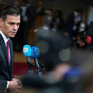 ন্যাটোর সদস্যপদ বাতিলের গুঞ্জন উড়িয়ে দিলেন স্পেনের প্রধানমন্ত্রী