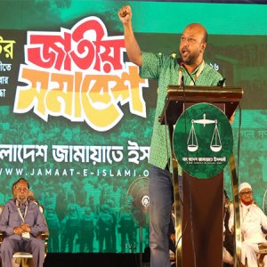 জুলাই শহীদের আত্মত্যাগেই আপনি প্রধানমন্ত্রী, ৭২-এর সংবিধানে নয়: ফুয়াদ