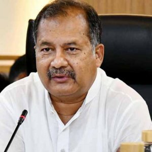 ডিজিটাল প্ল্যাটফর্মকে শৃঙ্খলার মধ্যে আনা জরুরি: তথ্যমন্ত্রী