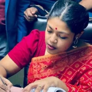 ঝুলে রইলো সংরক্ষিত আসনে নুসরাত তাবাসসুমের প্রার্থিতা