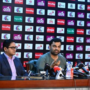 সাকিবের পাশাপাশি আরও দুই অধিনায়কের কথা বলতে বললেন তামিম 