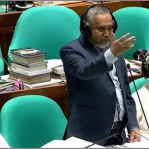 সংসদে নিজেকে ‘শিশু মুক্তিযোদ্ধা’ দাবি করলেন জামায়াত নেতা তাহের  