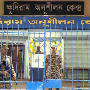 স্ট্রংরুমে পোস্টাল ব্যালটে কারসাজির অভিযোগ, নির্বাচন কমিশনে তৃণমূল