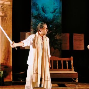 মঞ্চে দুই যুগের সৃজনযাত্রা উদযাপন করবে নাট্যদল প্রাঙ্গনেমোর