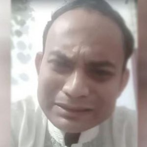 ফেসবুক লাইভে কাঁদলেন ছাত্রদল নেতা, বললেন ‘কী অপরাধ ছিল আমার’