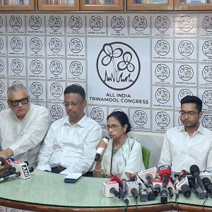 আমরা হারিনি, পদত্যাগ কেন করবো: মমতা