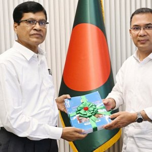 প্রধানমন্ত্রীর কাছে ৩৮ অডিট রিপোর্ট উপস্থাপন