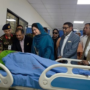 কুর্মিটোলা হাসপাতালে আইসিইউ ইউনিটের উদ্বোধন করলেন জুবাইদা রহমান