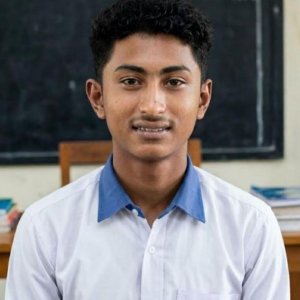 বিদ্যুতের তারে জড়িয়ে ছেলের মৃত্যু, বাঁচাতে গিয়ে হাসপাতালে মা
