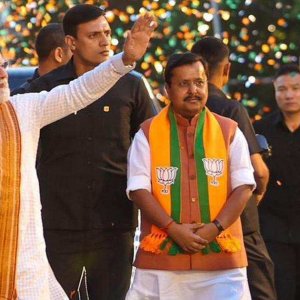 ভোটার তালিকা সংশোধনেই ফুটলো পদ্ম, পতন মমতার