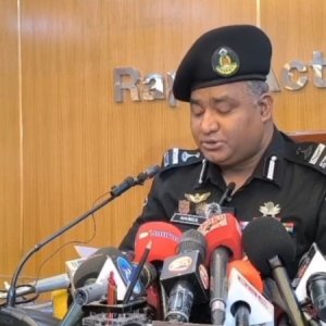 গ্রেফতার এড়াতে ঘন ঘন স্থান পরিবর্তন করছিল সেই মাদ্রাসাশিক্ষক