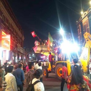 বিজয় মিছিলে বুলডোজার নিষিদ্ধ করলো কলকাতা পুলিশ