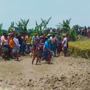 নরসিংদীতে ৩ জনের লাশ উদ্ধার, হত্যাকাণ্ড বলছেন স্বজনরা 