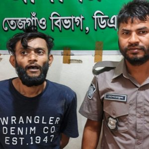 আদাব‌রে তালিকাভুক্ত শীর্ষ ছিনতাইকারী ‘পাংখা রুবেল’ গ্রেফতার 