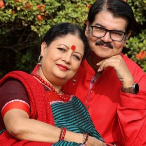 এক মঞ্চে সুজিত মোস্তফা ও মুনমুন আহমেদ