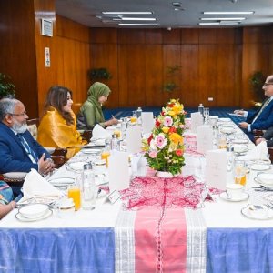 সম্পর্ক আরও শক্তিশালী করতে চায় বাংলাদেশ-পাকিস্তান