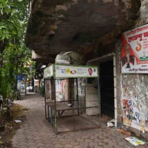মমতার ৫ রুপির ‘মা’ ক্যান্টিনগুলোতে তালা