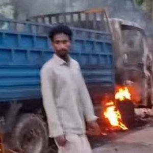 গাজীপুরে তিন জনকে পিটিয়ে হত্যার ঘটনায় দুই মামলায় আসামি ৫০০