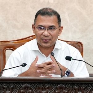দুর্নীতি-সন্ত্রাসকে রাজনৈতিক পরিচয়ে বিবেচনা না করার নির্দেশ প্রধানমন্ত্রীর