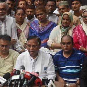 মশা নিয়ন্ত্রণে নগরবাসীকেও সচেতন হতে হবে: ডিএসসিসি প্রশাসক মশা নিয়ন্ত্রণে নগরবাসীকেও সচেতন হতে হবে: ডিএসসিসি প্রশাসক