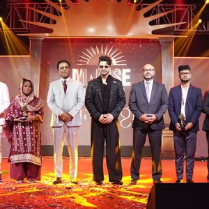 ‘এম-রাইজ হিরো’ সম্মাননা পেলেন ৬ জন