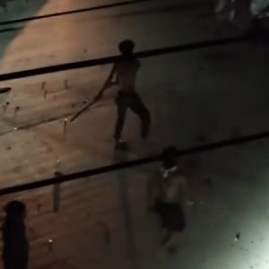 ছাত্রদলের দু’পক্ষের ধাওয়া-পাল্টা ধাওয়া, পুলিশকে লক্ষ্য করে ইটপাটকেল নিক্ষেপ
