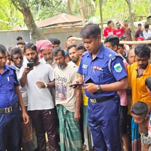 বগুড়ায় দুই চাচাতো ভাইকে কুপিয়ে হত্যা