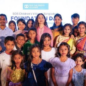 এসওএস চিলড্রেন্স ভিলেজ পরিদর্শন করে জাইমার আবেগঘন অনুভূতি