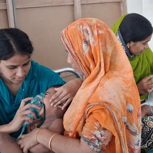 হামের আঘাতে ঋণের বোঝা, বিপর্যস্ত দরিদ্র পরিবার