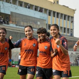 এবার চ্যাম্পিয়ন্স লিগে ঋতুপর্ণারা