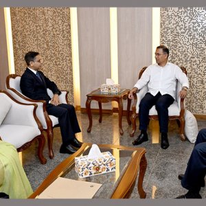 প্রধানমন্ত্রীর সঙ্গে ভারতীয় হাইকমিশনের বিদায়ী সাক্ষাৎ