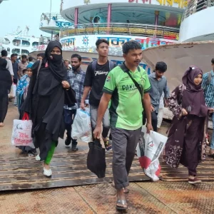 জলবায়ু পরিবর্তনের ধাক্কায় গ্রাম ছাড়ছে মানুষ, কতটা প্রস্তুত শহর?