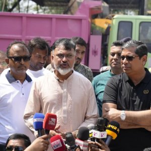 ‘আরও দুই দিন চলবে কোরবানির বর্জ্য অপসারণ কার্যক্রম’