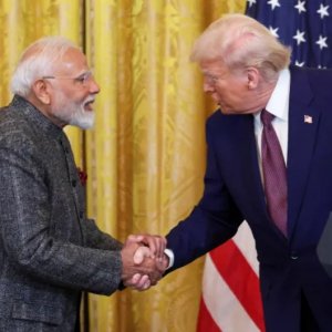 জেনেরিক ওষুধে ২০০ শতাংশ মার্কিন শুল্ক, ভারতের জন্য বড় আঘাত