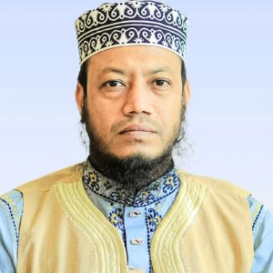 আমার স্ত্রীকে প্রকাশ্যে হত্যার হুমকি দেওয়া হয়েছে: আমির হামজা