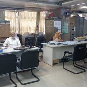 চেয়ারম্যানের পদত্যাগসহ ৭ দফা দাবিতে ইসলামী ব্যাংকের কর্মকর্তা-কর্মচারীদের কর্মবিরতি