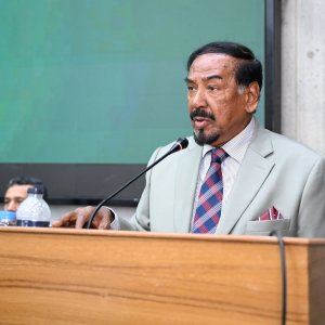 জনগণের আস্থা অর্জনে কাজ করছে জাতীয় সংসদ: স্পিকার