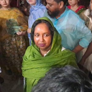 কারামুক্ত আইভীকে দেখতে যাওয়ায় সিটি করপোরেশনের কর্মচারীকে চাকরিচ্যুত করার অভিযোগ