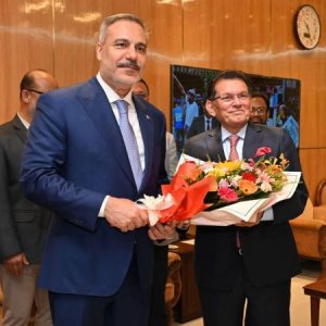 ঢাকায় পৌঁছেছেন তুরস্কের পররাষ্ট্রমন্ত্রী হাকান ফিদান