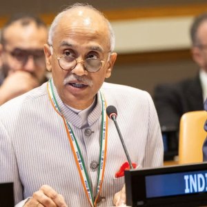 কাশ্মীর ইস্যুতে পাকিস্তানের মন্তব্যকে ‘মিথ্যা ও বিভ্রান্তিকর’ আখ্যা দিল ভারত